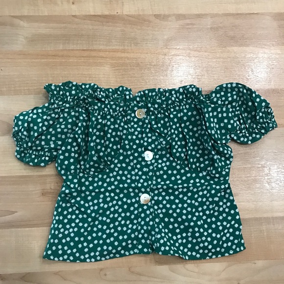 LAST ONE Off the shoulder green polka dot crop top - Picture 2 of 3